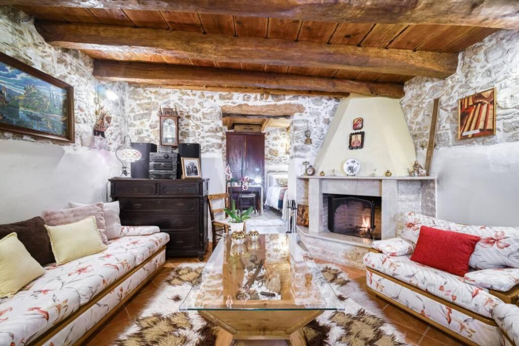 Litos Traditional Cretan Stone House In The Center Of Crete מראה חיצוני תמונה